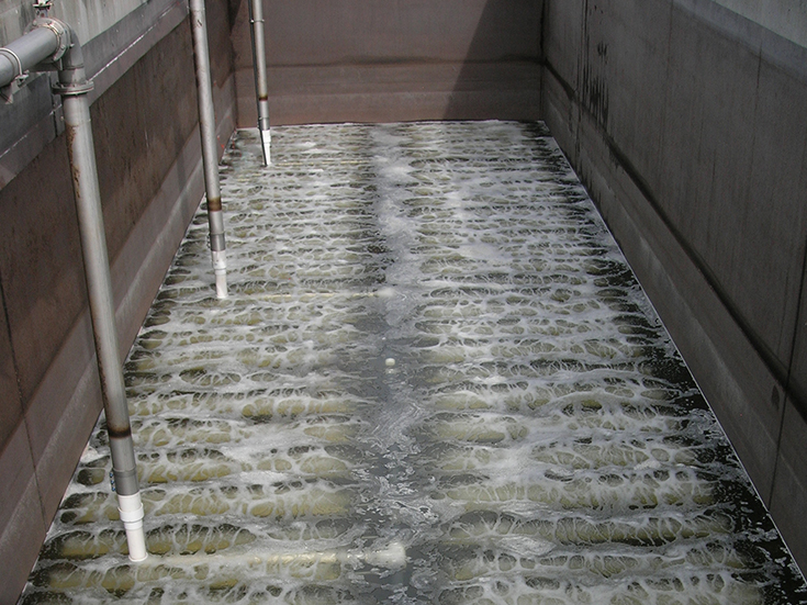 Type T Aerostrip® system with stainless body and threaded connection